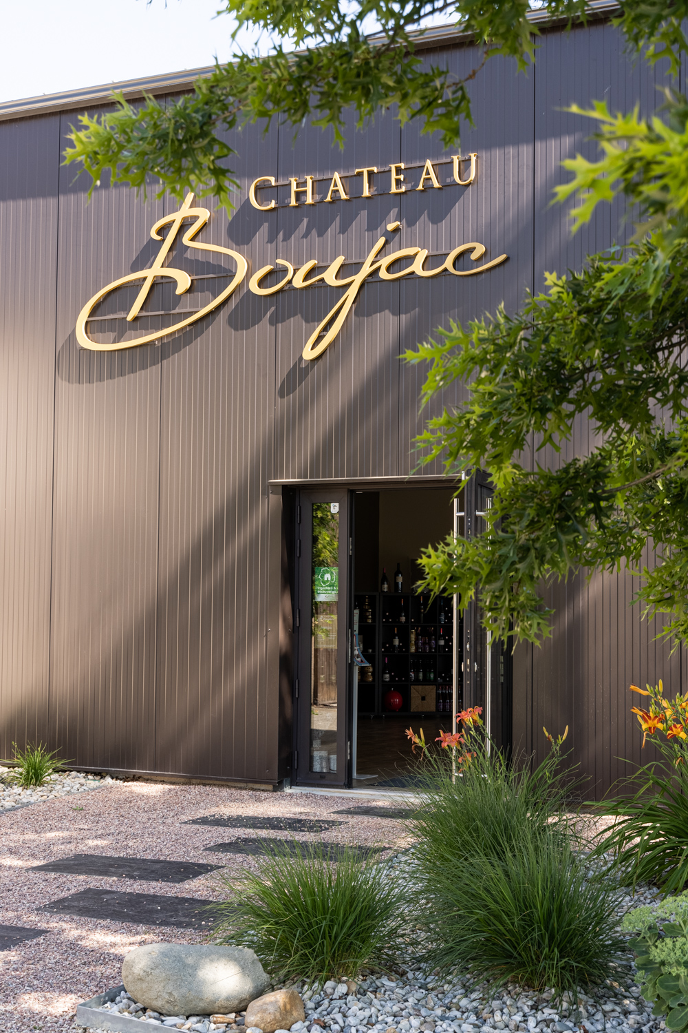 EARL CHATEAU BOUJAC